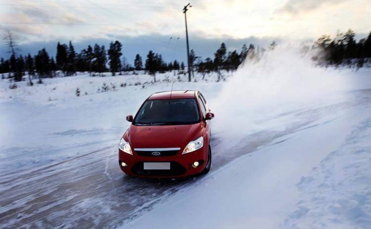 Курсы экстремального вождения на автомобиле в Барнауле. Школа Driftpro