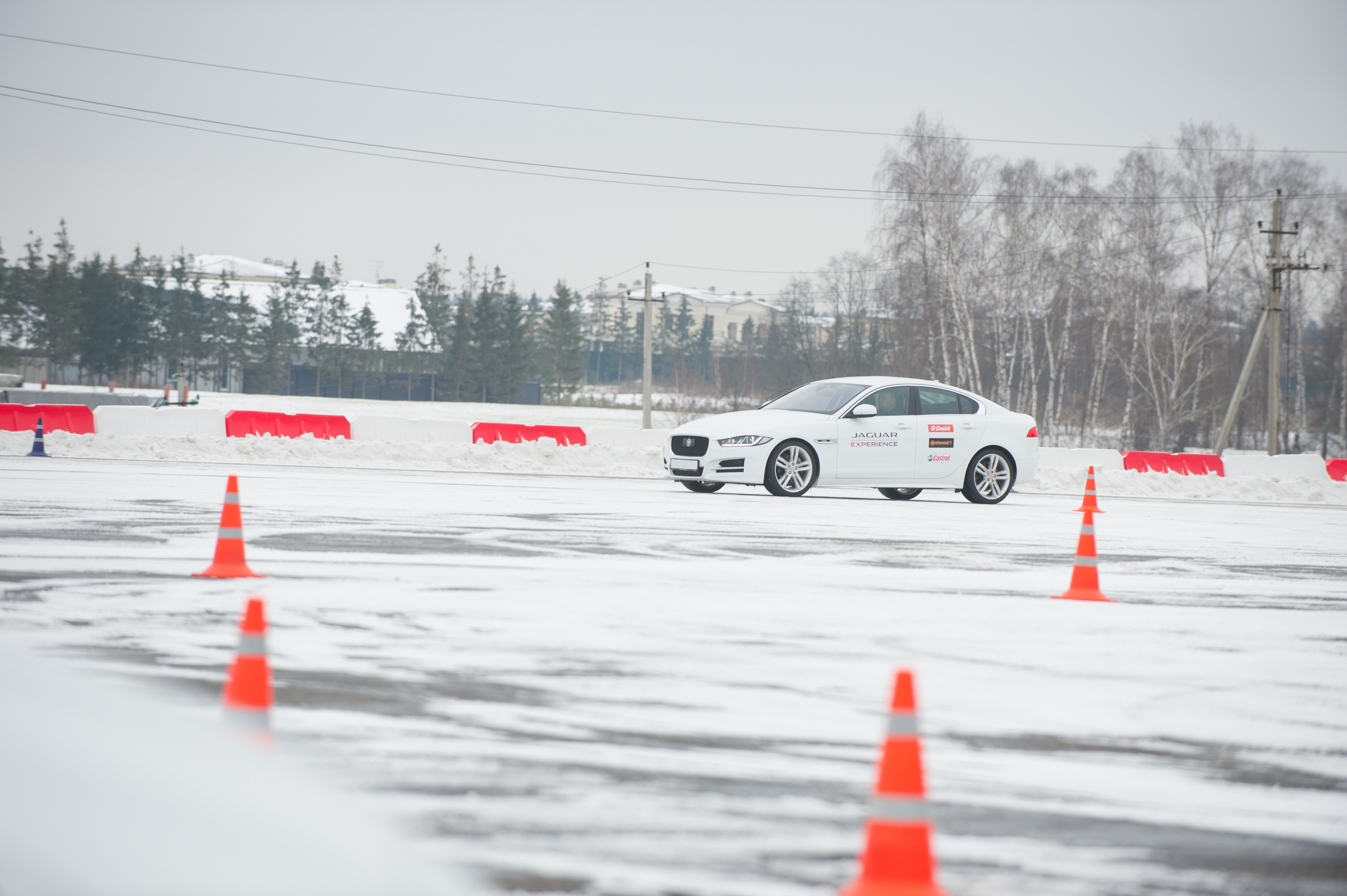 Курсы экстремального вождения на автомобиле в Барнауле. Школа Driftpro